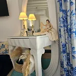 Fino Private Jacuzzi In