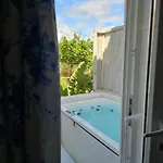 Apartment Fino Private Jacuzzi In *