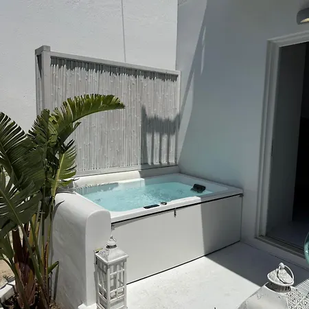 Fino Megali Ammos (Mykonos)