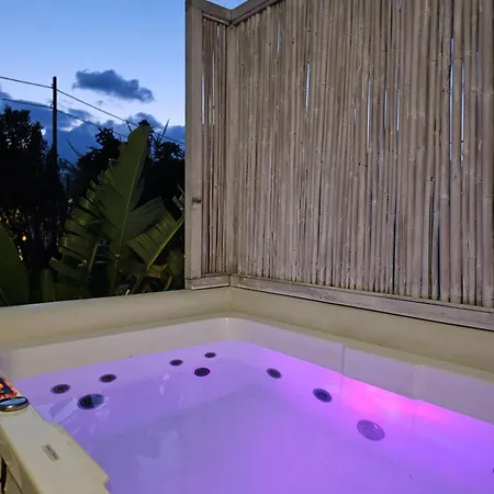 Fino Private Jacuzzi In Apartment *