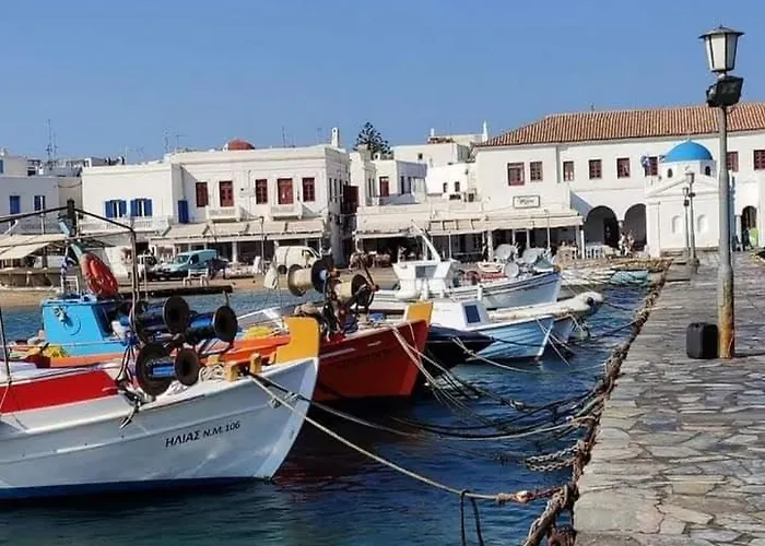 Fino Daire Mykonos Town